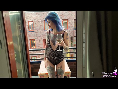 ❤️ Sjajna djevojka sisa gutljajem i strastveno jebe pod otvorenim nebom ❤❌ Porno kod nas bs.porn-milf300.ru ❌❤